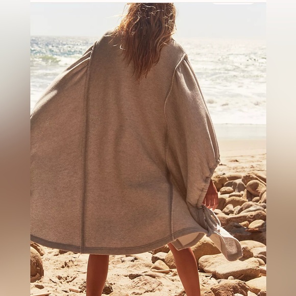 🎉HP🎉 Free People Natalie Pullover Poncho size XS/S NWOT - Picture 3 of 11